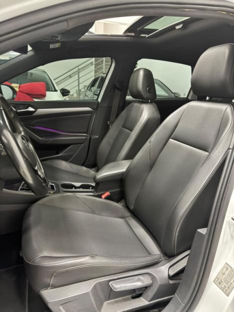 VOLKSWAGEN Jetta 1.4 4P 250 TSI R-LINE AUTOM�TICO, Foto 8