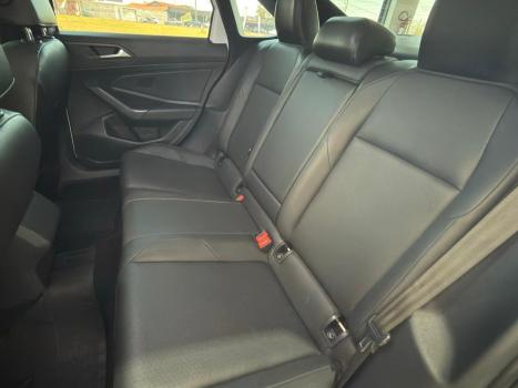 VOLKSWAGEN Jetta 1.4 4P 250 TSI R-LINE AUTOM�TICO, Foto 11