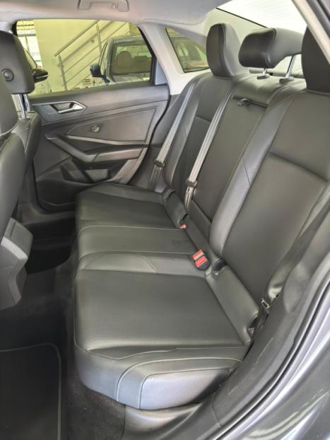 VOLKSWAGEN Jetta 1.4 4P 250 TSI TURBO COMFORTLINE AUTOM�TICO, Foto 9