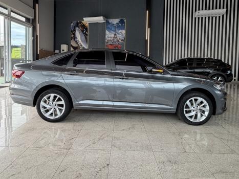 VOLKSWAGEN Jetta 1.4 4P 250 TSI TURBO COMFORTLINE AUTOMÁTICO, Foto 4