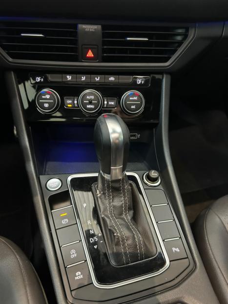 VOLKSWAGEN Jetta 1.4 4P 250 TSI R-LINE AUTOMÁTICO, Foto 9