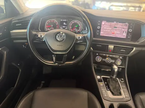 VOLKSWAGEN Jetta 1.4 4P 250 TSI TURBO COMFORTLINE AUTOMÁTICO, Foto 14