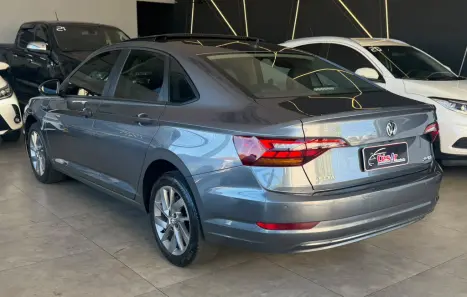 VOLKSWAGEN Jetta 1.4 4P 250 TSI TURBO COMFORTLINE AUTOMÁTICO, Foto 15