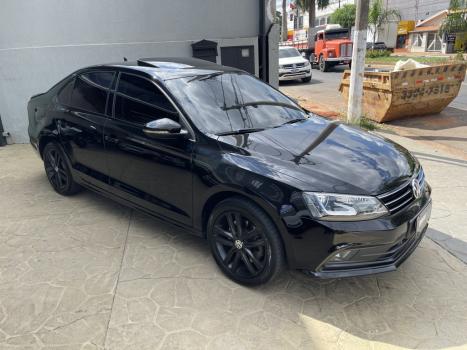 VOLKSWAGEN Jetta 2.0 4P TSI HIGHLINE 211 CV AUTOMÁTICO, Foto 3 VOLKSWAGEN Jetta 2.0 4P TSI HIGHLINE 211 CV AUTOMÁTICO, Foto 3