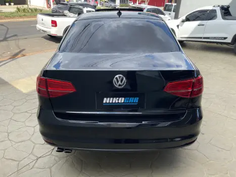 VOLKSWAGEN Jetta 2.0 4P TSI HIGHLINE 211 CV AUTOMÁTICO, Foto 6 VOLKSWAGEN Jetta 2.0 4P TSI HIGHLINE 211 CV AUTOMÁTICO, Foto 6