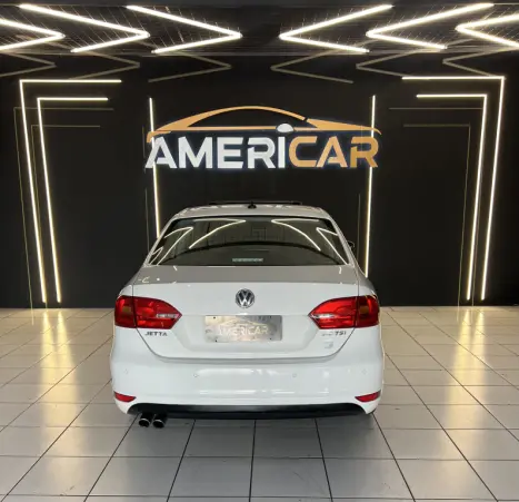 VOLKSWAGEN Jetta 2.0 4P TSI HIGHLINE 211 CV AUTOMÁTICO, Foto 3 VOLKSWAGEN Jetta 2.0 4P TSI HIGHLINE 211 CV AUTOMÁTICO, Foto 3
