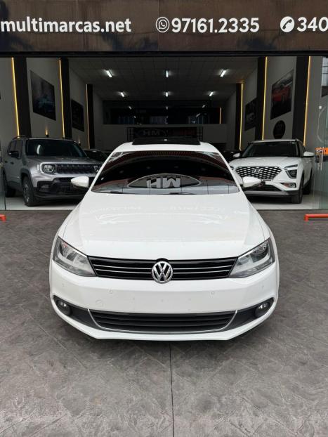 VOLKSWAGEN Jetta 2.0 4P FLEX CONFORTLINE TIPTRONIC AUTOMÁTICO, Foto 3 VOLKSWAGEN Jetta 2.0 4P FLEX CONFORTLINE TIPTRONIC AUTOMÁTICO, Foto 3