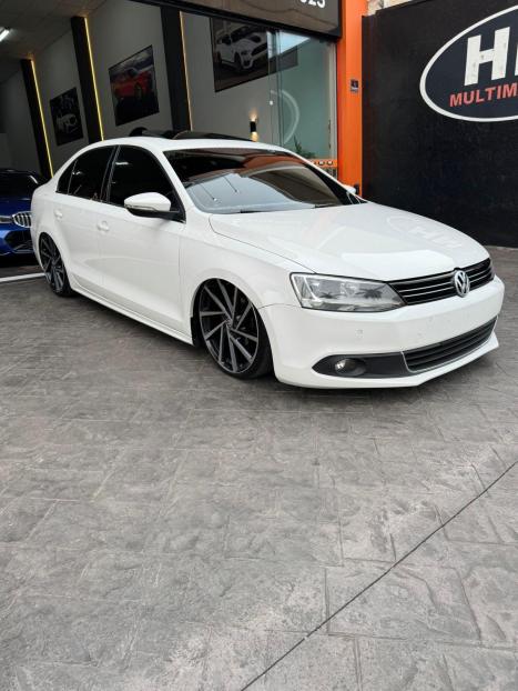 VOLKSWAGEN Jetta 2.0 4P FLEX CONFORTLINE TIPTRONIC AUTOMÁTICO, Foto 10 VOLKSWAGEN Jetta 2.0 4P FLEX CONFORTLINE TIPTRONIC AUTOMÁTICO, Foto 10