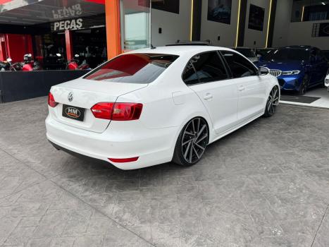 VOLKSWAGEN Jetta 2.0 4P FLEX CONFORTLINE TIPTRONIC AUTOMÁTICO, Foto 12 VOLKSWAGEN Jetta 2.0 4P FLEX CONFORTLINE TIPTRONIC AUTOMÁTICO, Foto 12