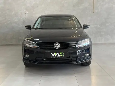 VOLKSWAGEN Jetta 2.0 4P TSI HIGHLINE 211 CV AUTOMÁTICO, Foto 2 VOLKSWAGEN Jetta 2.0 4P TSI HIGHLINE 211 CV AUTOMÁTICO, Foto 2