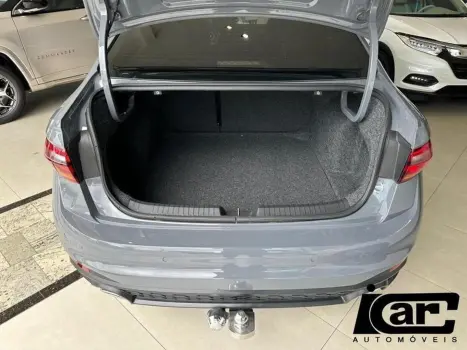 VOLKSWAGEN Jetta 2.0 4P 350 TSI GLI AUTOMTICO DSG, Foto 3