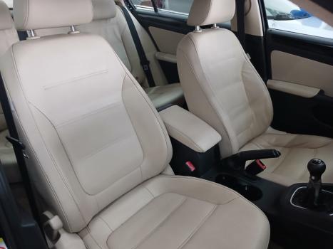 VOLKSWAGEN Jetta 2.0 4P COMFORTLINE FLEX, Foto 4