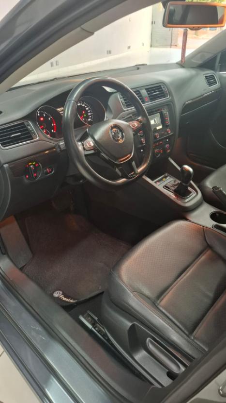 VOLKSWAGEN Jetta 2.0 4P FLEX CONFORTLINE TIPTRONIC AUTOMTICO, Foto 8