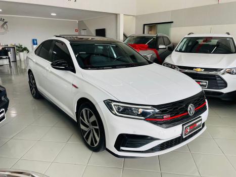 VOLKSWAGEN Jetta 2.0 4P 350 TSI GLI AUTOMÁTICO DSG, Foto 5 VOLKSWAGEN Jetta 2.0 4P 350 TSI GLI AUTOMÁTICO DSG, Foto 5