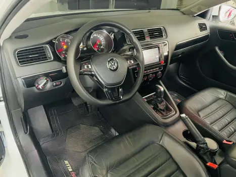 VOLKSWAGEN Jetta 2.0 4P TSI HIGHLINE 211 CV AUTOM�TICO, Foto 12