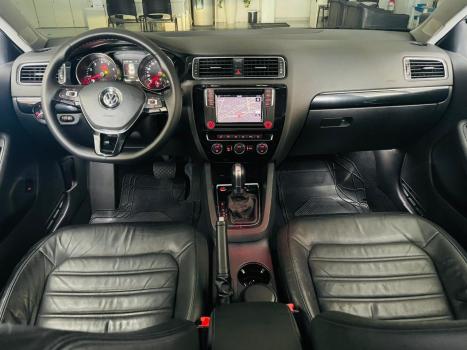 VOLKSWAGEN Jetta 2.0 4P TSI HIGHLINE 211 CV AUTOM�TICO, Foto 13