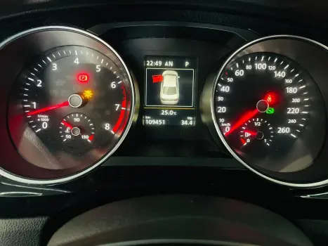 VOLKSWAGEN Jetta 2.0 4P TSI HIGHLINE 211 CV AUTOM�TICO, Foto 15