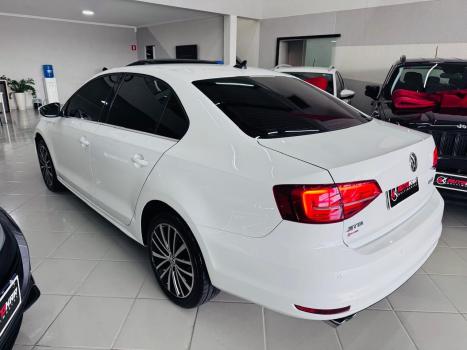 VOLKSWAGEN Jetta 2.0 4P TSI HIGHLINE 211 CV AUTOM�TICO, Foto 8