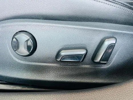 VOLKSWAGEN Jetta 2.0 4P TSI HIGHLINE 211 CV AUTOMTICO, Foto 17