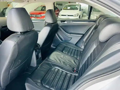 VOLKSWAGEN Jetta 2.0 4P TSI HIGHLINE 211 CV AUTOMTICO, Foto 19