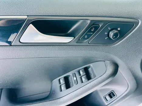 VOLKSWAGEN Jetta 2.0 4P TSI HIGHLINE 211 CV AUTOMTICO, Foto 25