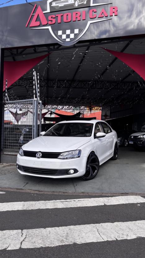 VOLKSWAGEN Jetta 2.0 4P FLEX CONFORTLINE TIPTRONIC AUTOMTICO, Foto 1