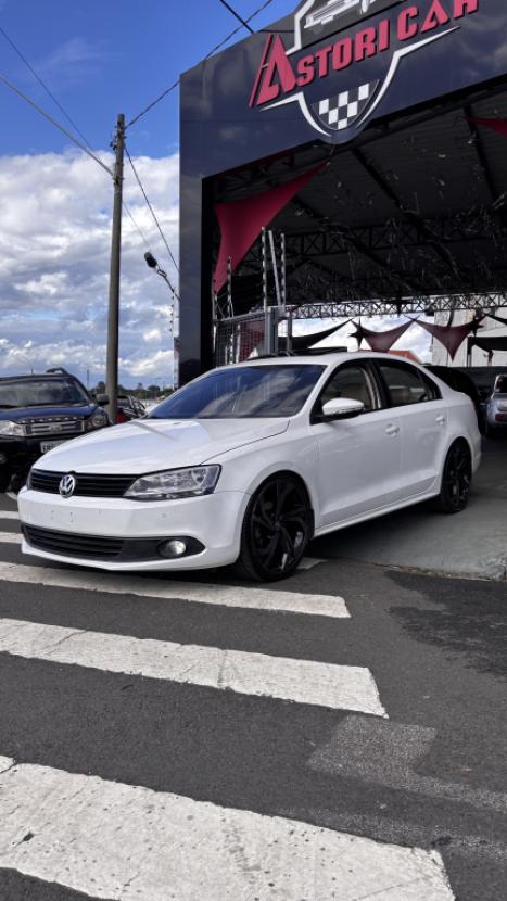 VOLKSWAGEN Jetta 2.0 4P FLEX CONFORTLINE TIPTRONIC AUTOMTICO, Foto 2