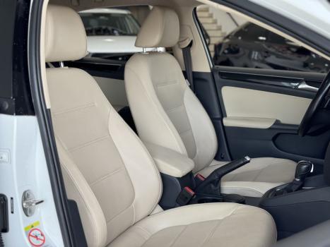 VOLKSWAGEN Jetta 2.0 4P TSI HIGHLINE 211 CV AUTOMTICO, Foto 9