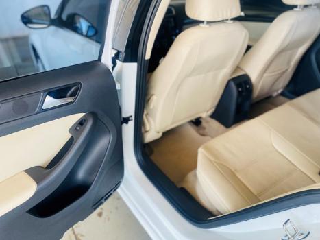 VOLKSWAGEN Jetta 2.0 4P TSI HIGHLINE 211 CV AUTOMTICO, Foto 14