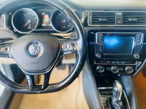 VOLKSWAGEN Jetta 2.0 4P TSI HIGHLINE 211 CV AUTOMTICO, Foto 18