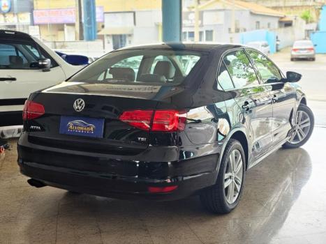 VOLKSWAGEN Jetta 2.0 4P TSI HIGHLINE 211 CV AUTOMTICO, Foto 3