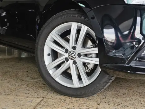 VOLKSWAGEN Jetta 2.0 4P TSI HIGHLINE 211 CV AUTOMTICO, Foto 14