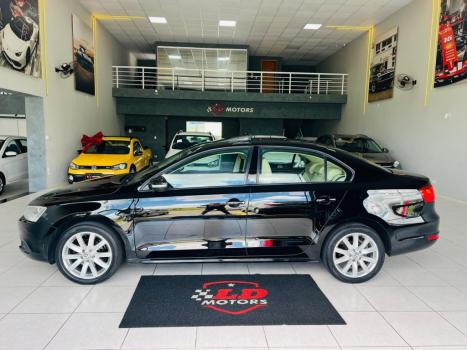 VOLKSWAGEN Jetta 2.0 4P FLEX COMFORTLINE TIPTRONIC AUTOM�TICO, Foto 5