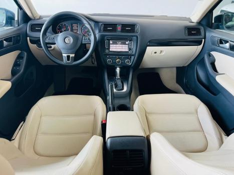 VOLKSWAGEN Jetta 2.0 4P FLEX COMFORTLINE TIPTRONIC AUTOM�TICO, Foto 10