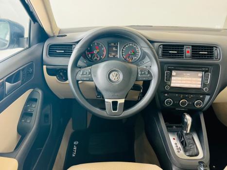 VOLKSWAGEN Jetta 2.0 4P FLEX COMFORTLINE TIPTRONIC AUTOM�TICO, Foto 11