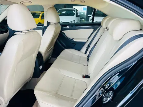 VOLKSWAGEN Jetta 2.0 4P FLEX COMFORTLINE TIPTRONIC AUTOM�TICO, Foto 14