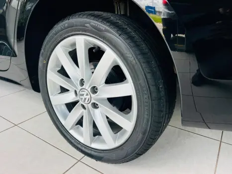 VOLKSWAGEN Jetta 2.0 4P FLEX COMFORTLINE TIPTRONIC AUTOM�TICO, Foto 17