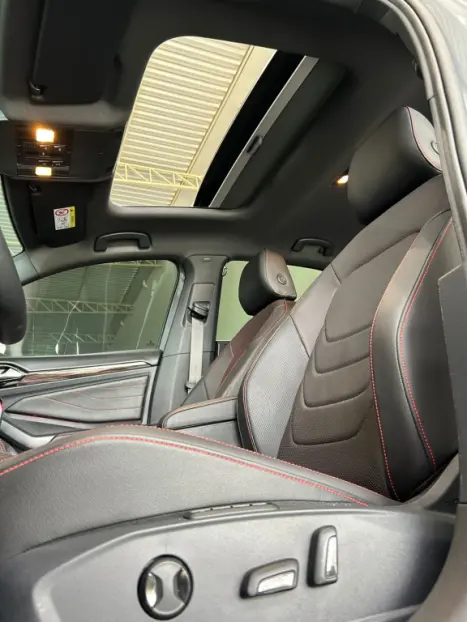 VOLKSWAGEN Jetta 2.0 4P 350 TSI GLI AUTOM�TICO DSG, Foto 11