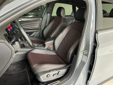 VOLKSWAGEN Jetta 2.0 4P 350 TSI GLI AUTOM�TICO DSG, Foto 12