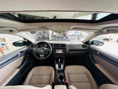 VOLKSWAGEN Jetta 2.0 4P FLEX COMFORTLINE TIPTRONIC AUTOM�TICO, Foto 9