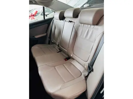 VOLKSWAGEN Jetta 2.0 4P FLEX COMFORTLINE TIPTRONIC AUTOM�TICO, Foto 17