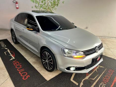 VOLKSWAGEN Jetta 2.0 4P COMFORTLINE TIPTRONIC AUTOM�TICO, Foto 1