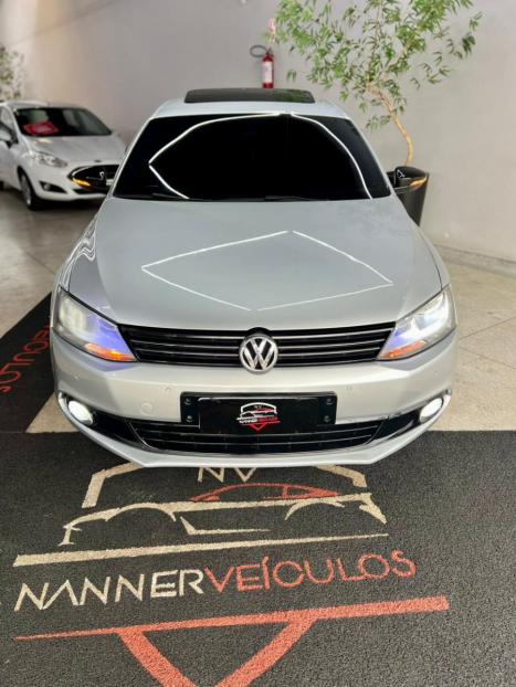 VOLKSWAGEN Jetta 2.0 4P COMFORTLINE TIPTRONIC AUTOM�TICO, Foto 2