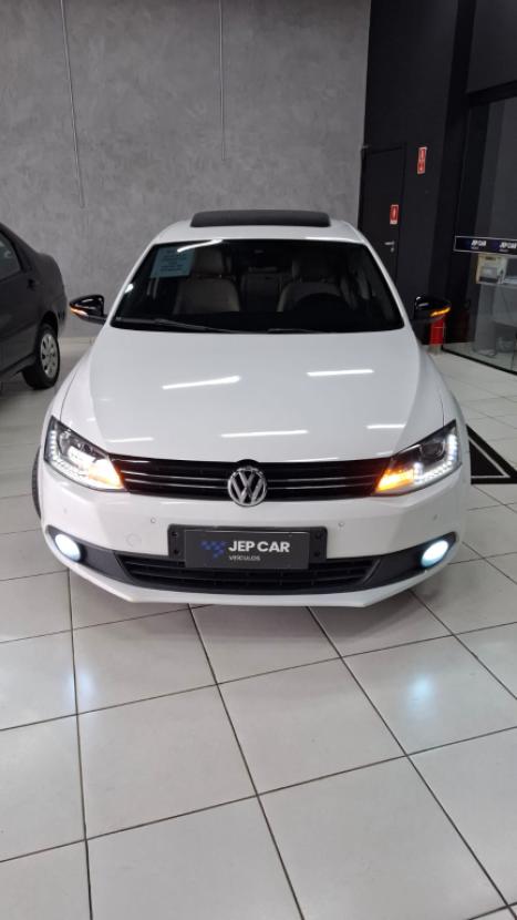 VOLKSWAGEN Jetta 2.0 4P FLEX COMFORTLINE TIPTRONIC AUTOM�TICO, Foto 2