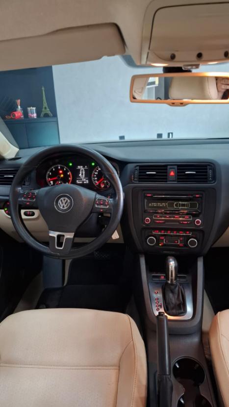 VOLKSWAGEN Jetta 2.0 4P FLEX COMFORTLINE TIPTRONIC AUTOM�TICO, Foto 8