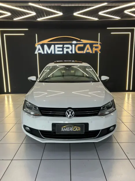 VOLKSWAGEN Jetta 2.0 4P TSI HIGHLINE 200 CV AUTOM�TICO, Foto 2