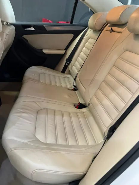 VOLKSWAGEN Jetta 2.0 4P TSI HIGHLINE 200 CV AUTOM�TICO, Foto 5