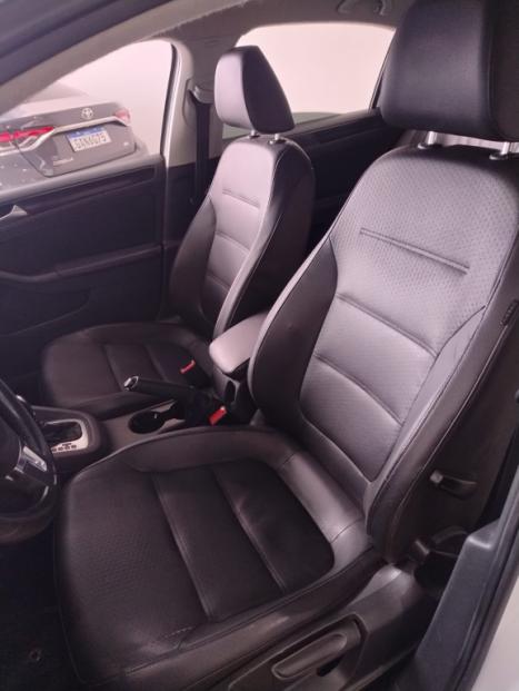 VOLKSWAGEN Jetta 2.0 4P FLEX COMFORTLINE TIPTRONIC AUTOM�TICO, Foto 14