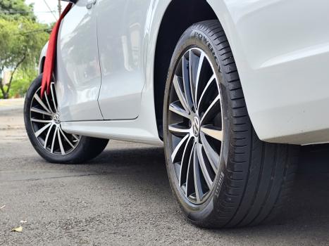 VOLKSWAGEN Jetta 2.0 4P TSI HIGHLINE 211 CV AUTOM�TICO, Foto 5