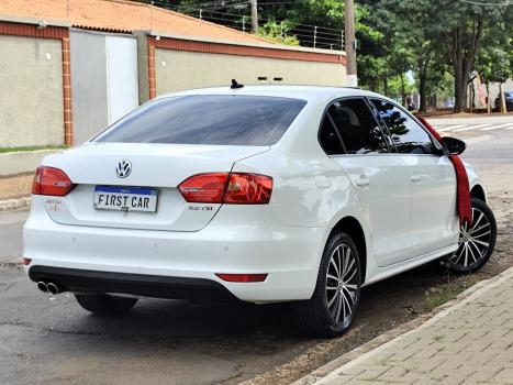 VOLKSWAGEN Jetta 2.0 4P TSI HIGHLINE 211 CV AUTOM�TICO, Foto 8